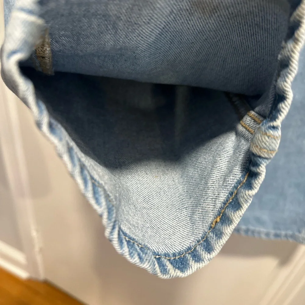 Vintage 90s Bugle Boy Jeans Size 38x30 705 Light Wash Denim Straight Leg.